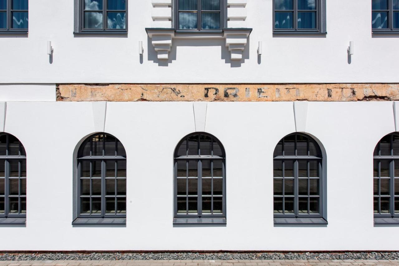 Small Attic Rooms In Kaunas Old Town Exterior foto