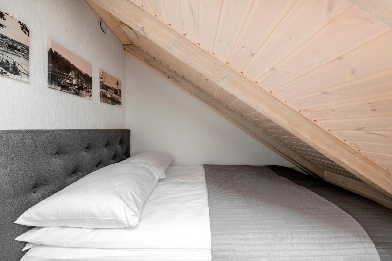 Small Attic Rooms In Kaunas Old Town Exterior foto